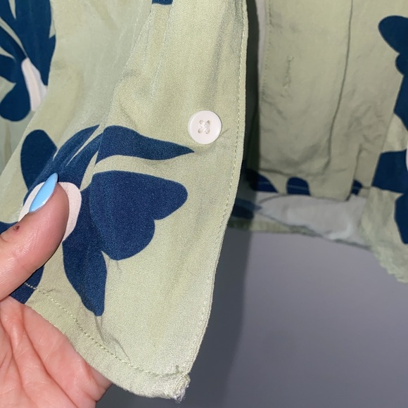 Original Use Men’s Floral Button Down Tee - Picture 7 of 8